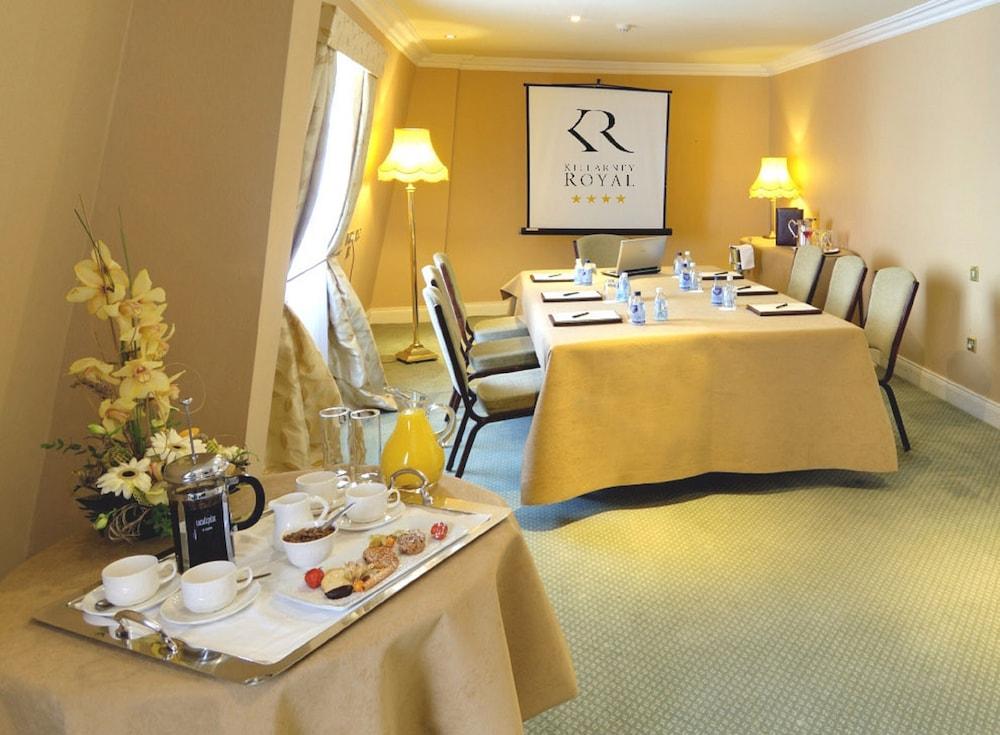 Killarney Royal Hotel Екстериор снимка
