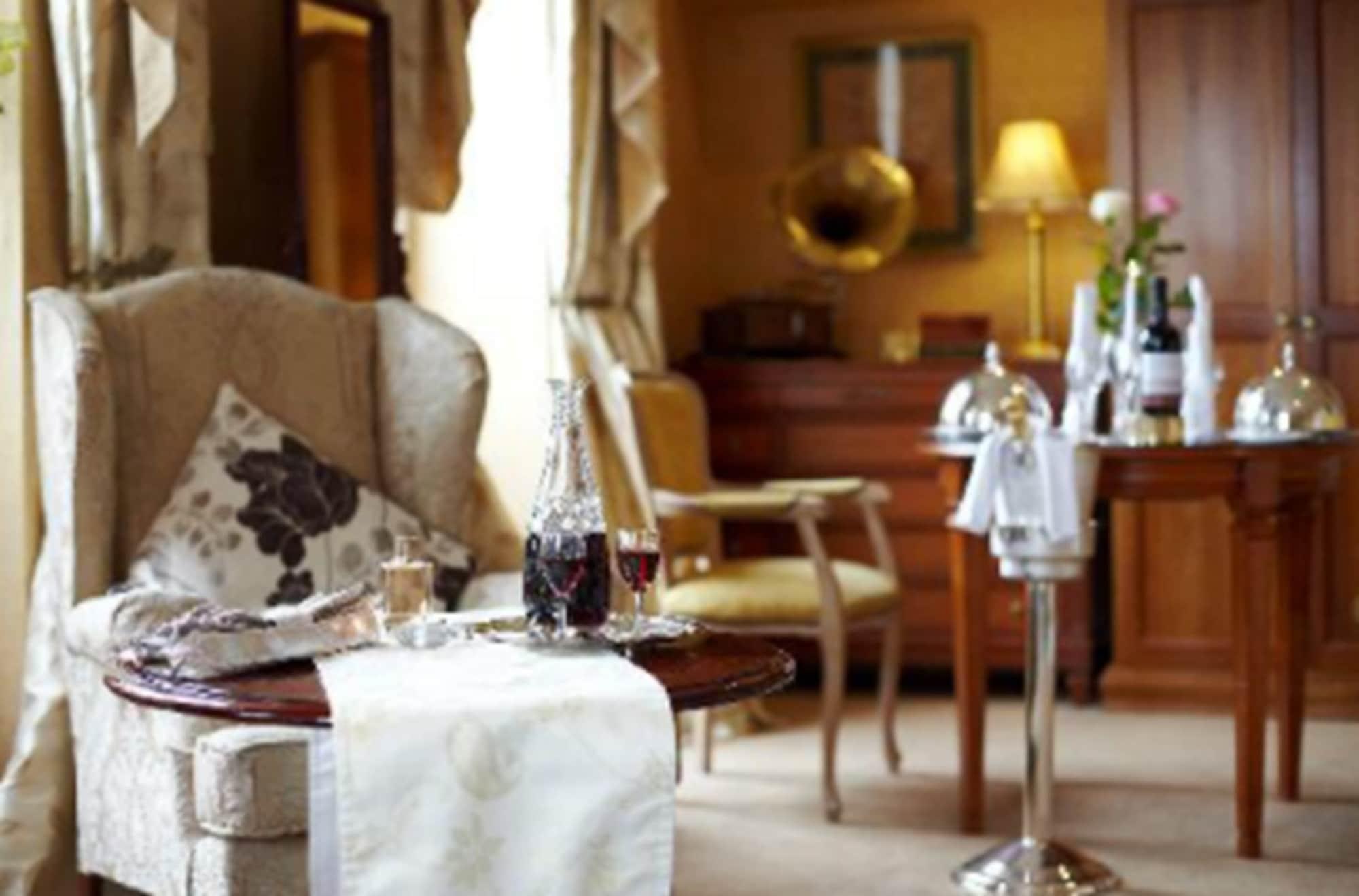 Killarney Royal Hotel Екстериор снимка